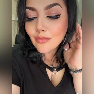 Meet your Posher, Karla